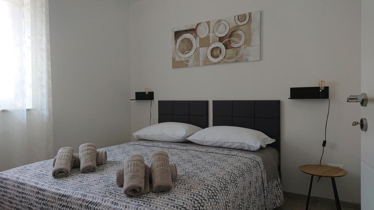 Appartement Irena à Cres Extérieur photo