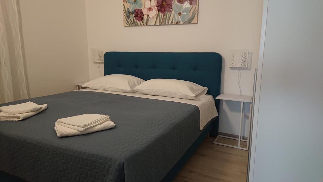 Appartement Irena à Cres Extérieur photo