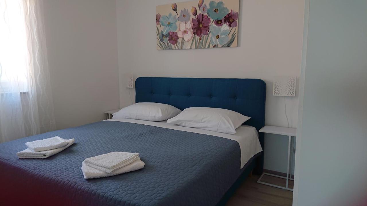 Appartement Irena à Cres Extérieur photo