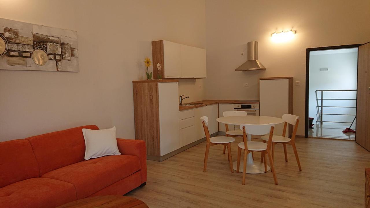 Appartement Irena à Cres Extérieur photo