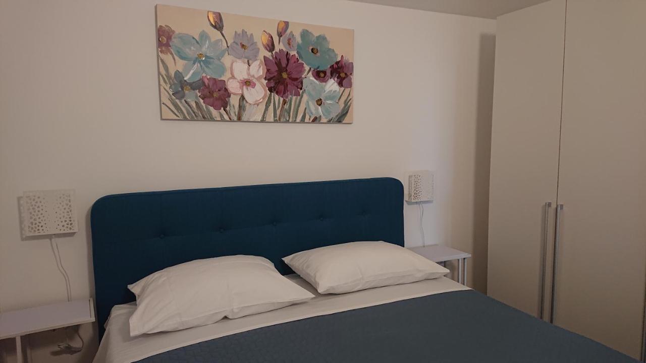 Appartement Irena à Cres Extérieur photo